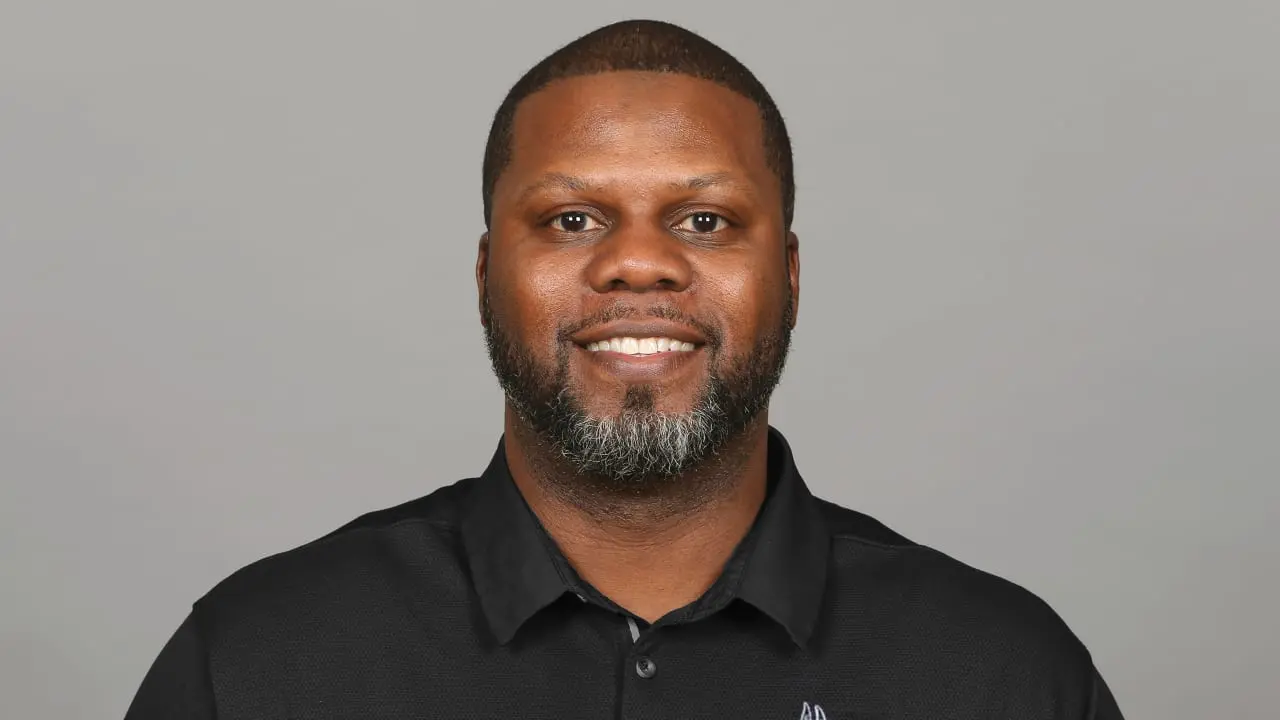Daronte Jones: A Rising Star in College Football Coaching