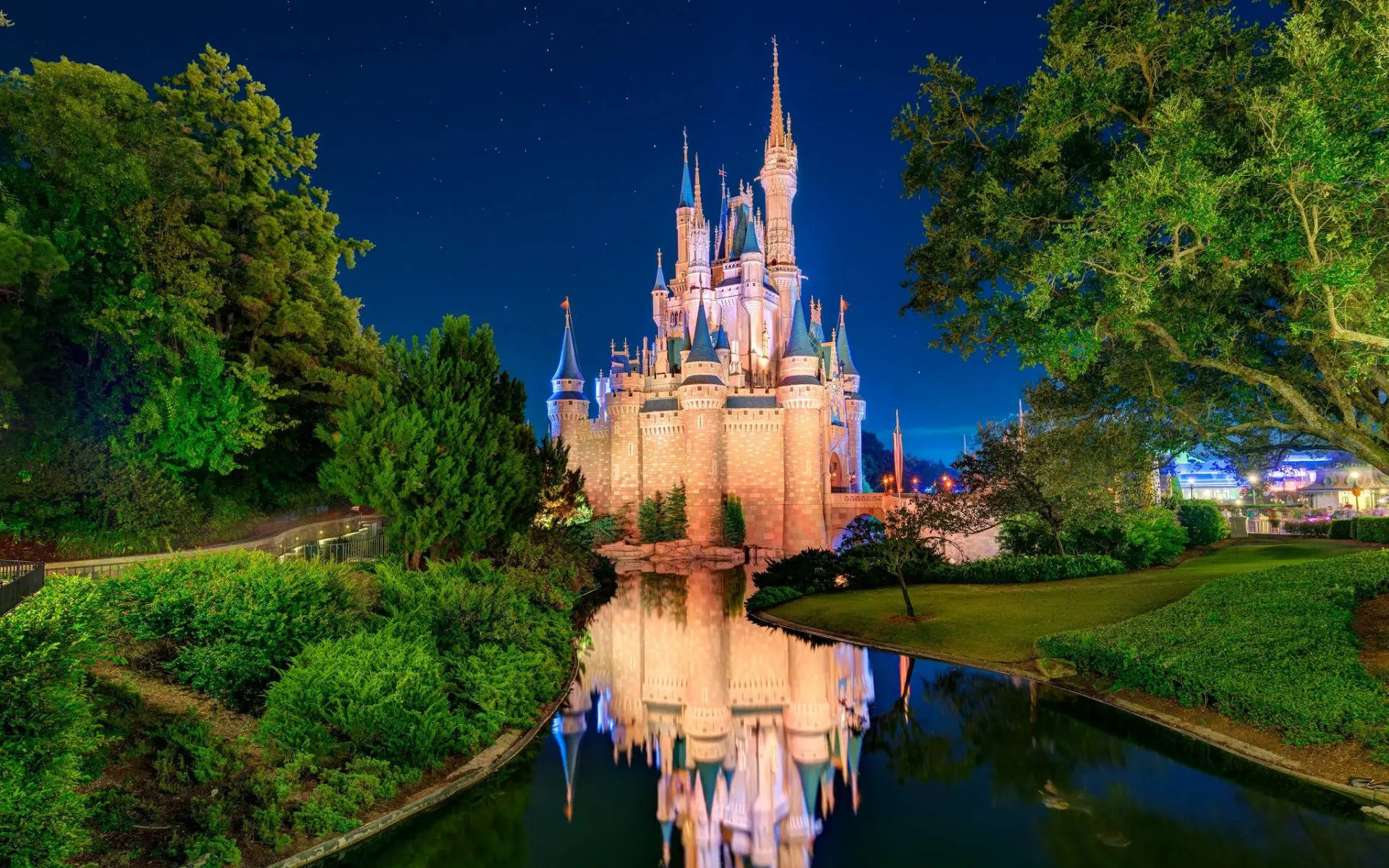 Experience the Magic of Disney World in 2023