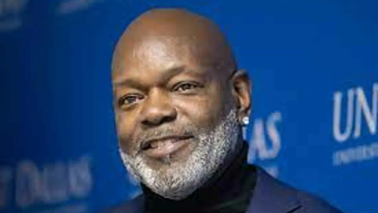 The Legacy of Emmitt Smith: NFL Icon and Community Leader