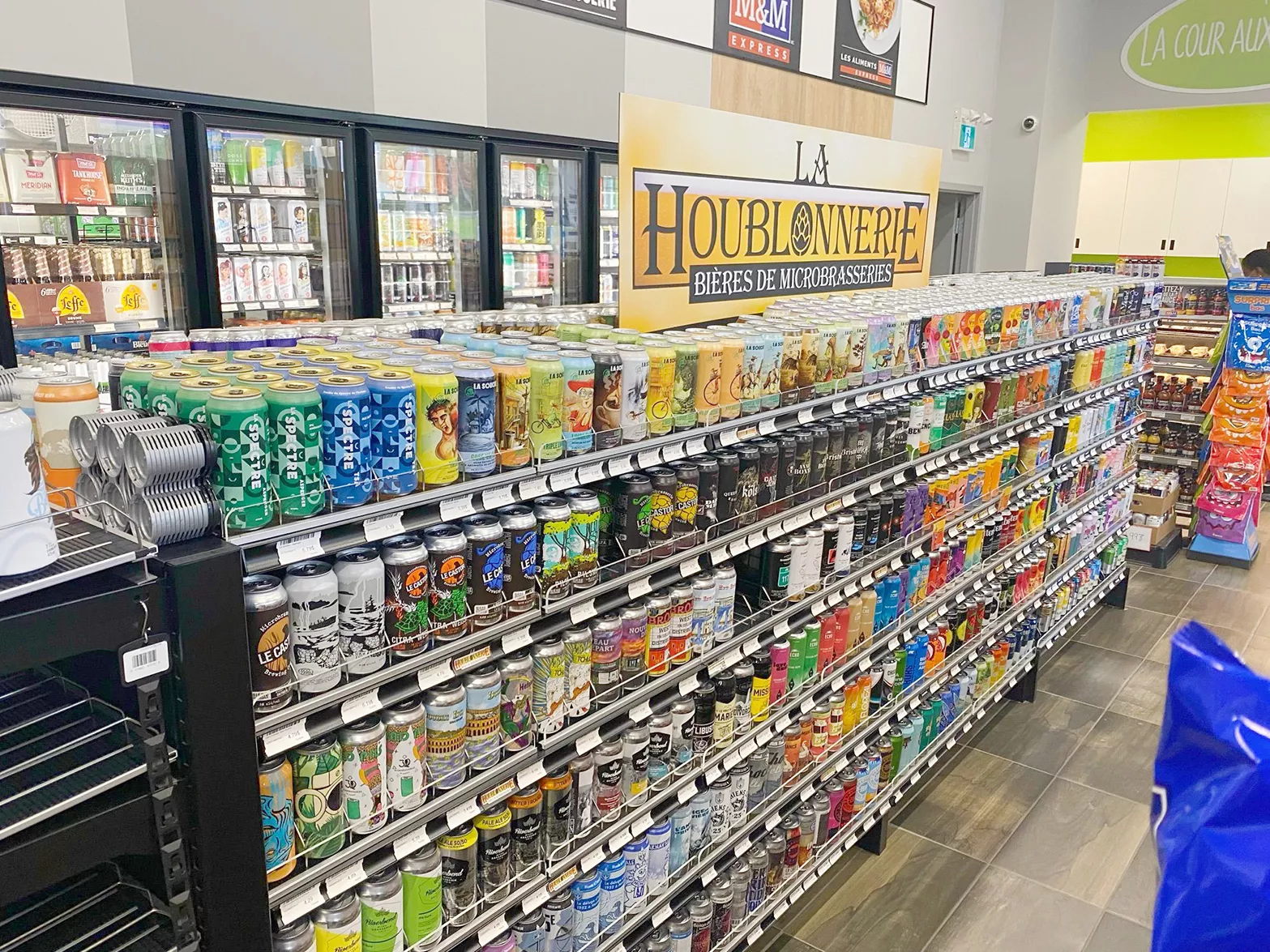 The Evolving Landscape of Grocery Stores in 2023