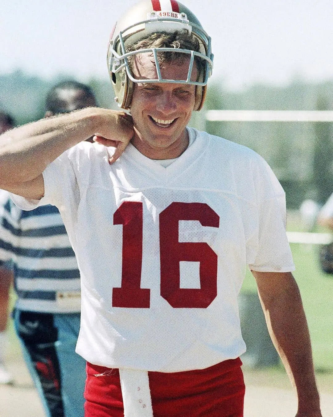 The Legacy of Joe Montana: A NFL Icon