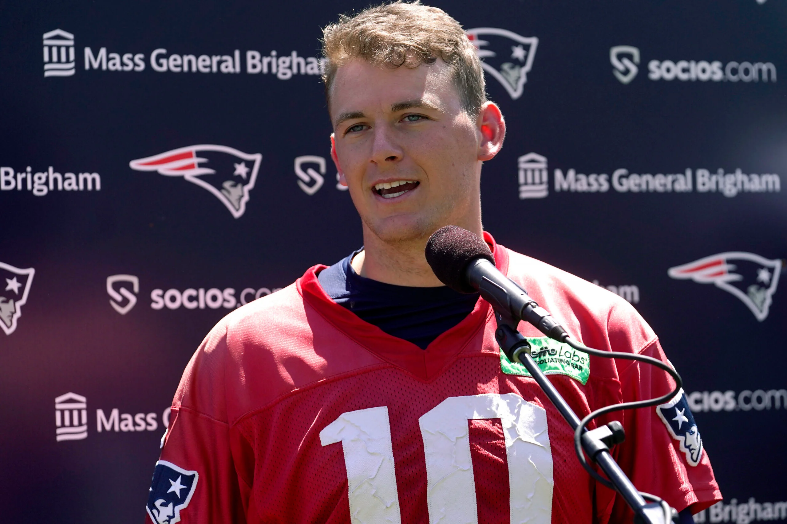 The Rise of Mac Jones in the NFL: A Promising Quarterback