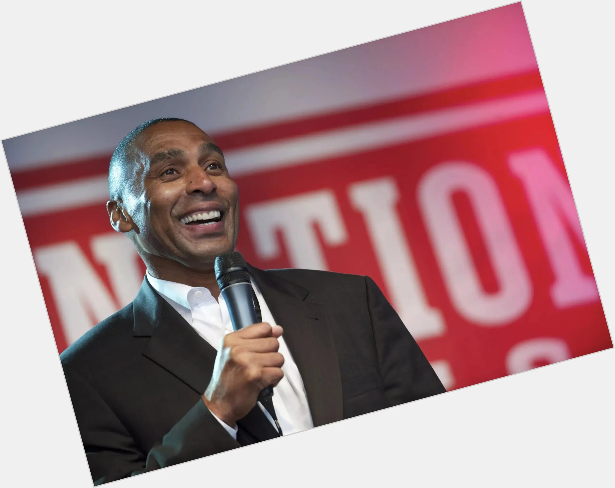 A Look at Roger Craig: NFL Legend and Innovator
