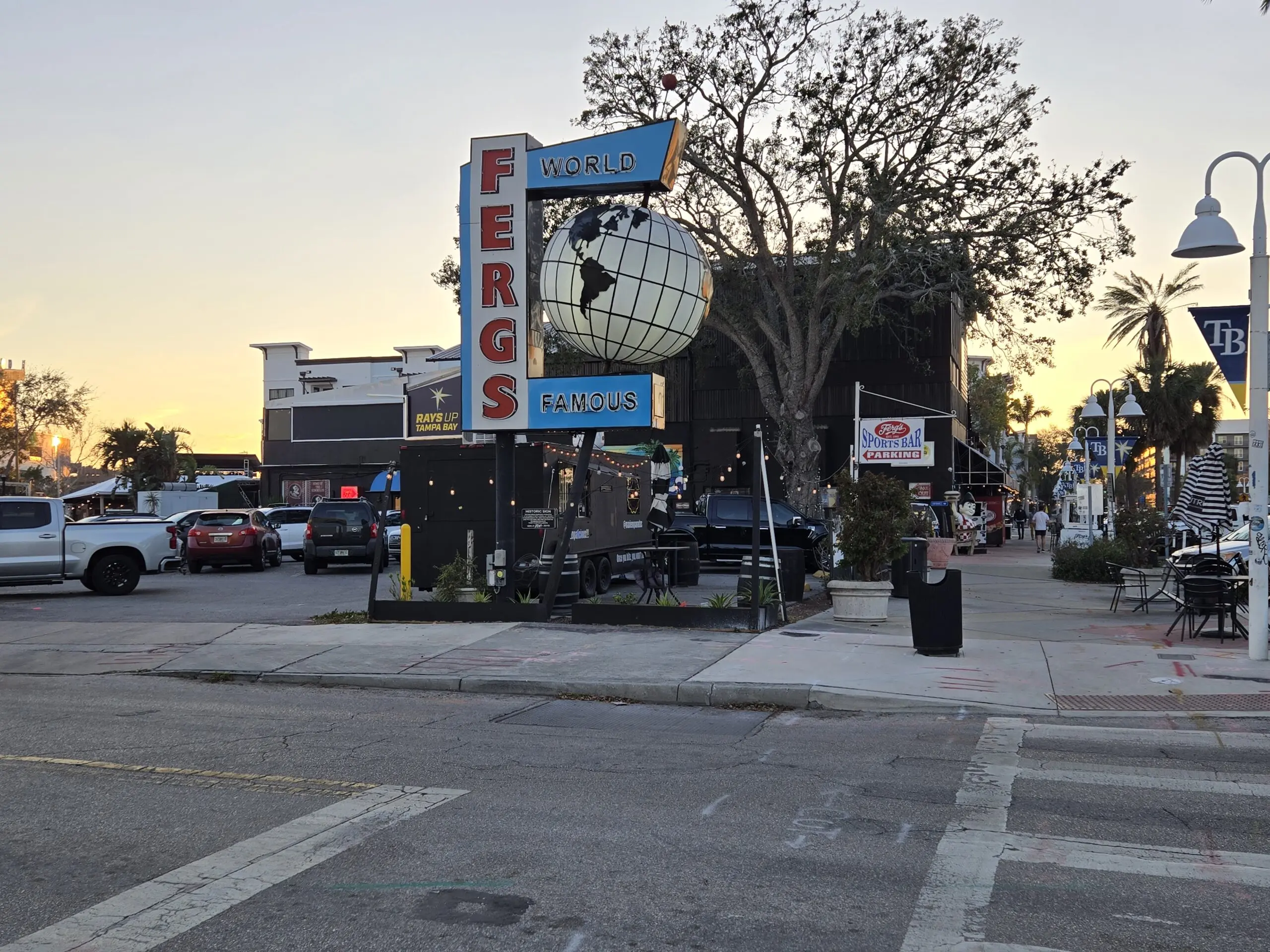 Explore The Zoo Sports Bar Florida: A Premier Sports Destination