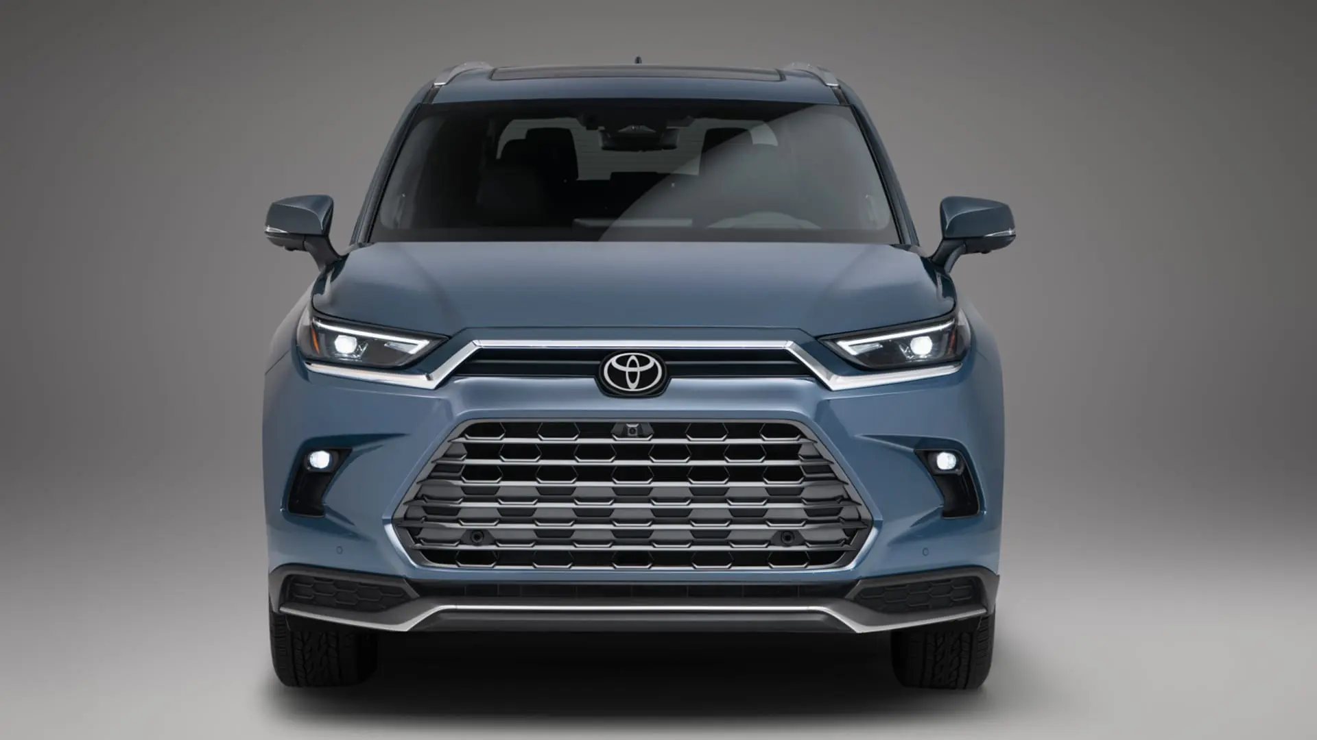 Discover the 2023 Toyota Highlander: A Family-Friendly SUV