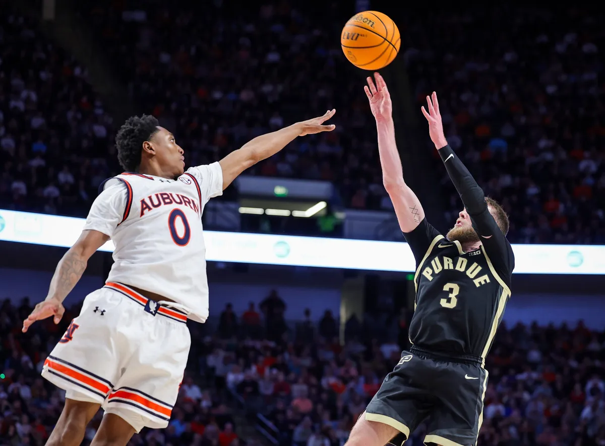 Auburn Basketball Faces Setback Against Tennessee in SEC Tournament