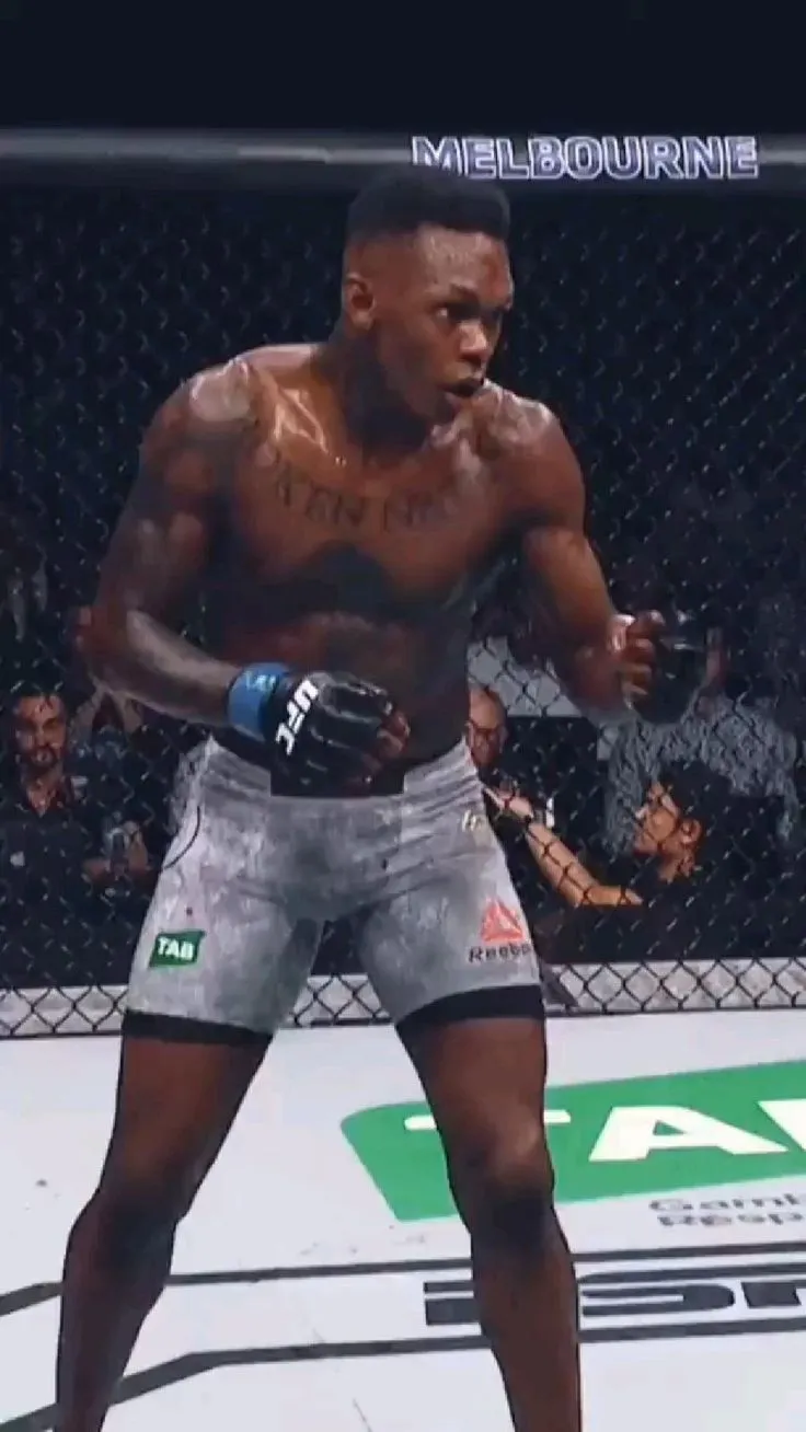 Izzy Adesanya Suffers Fourth Consecutive Loss at UFC Fight Night 271