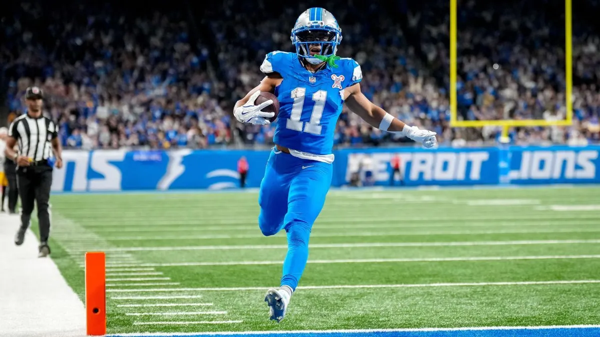 Kalif Raymond Signs with Chicago Bears