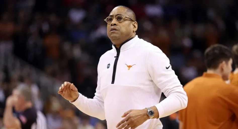 texas basketball coach — US news