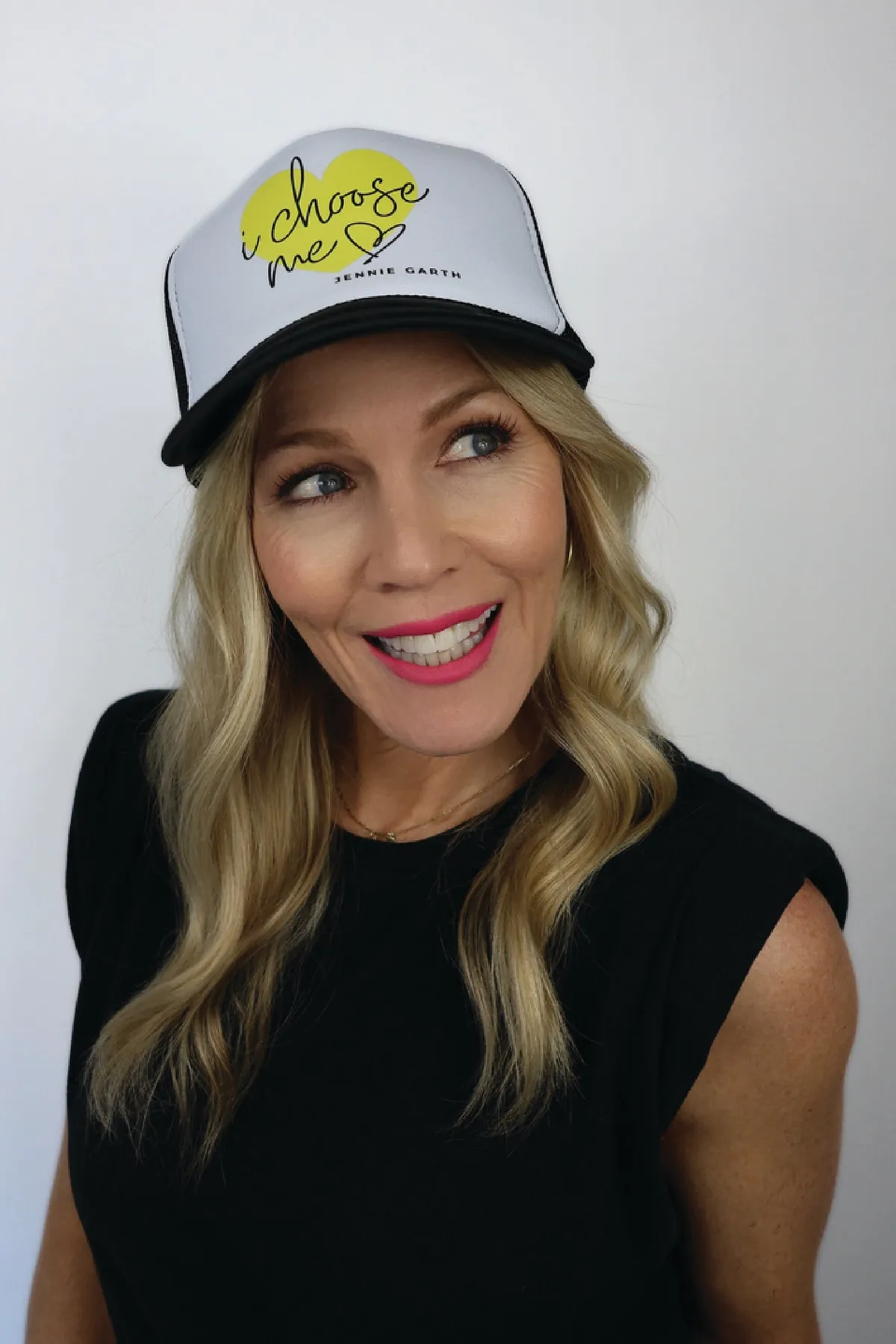 Jennie Garth Reflects on Love and Loss Ahead of Memoir Release