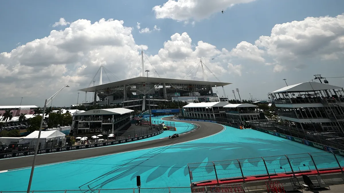 Miami Grand Prix Adapts Schedule Due to Weather