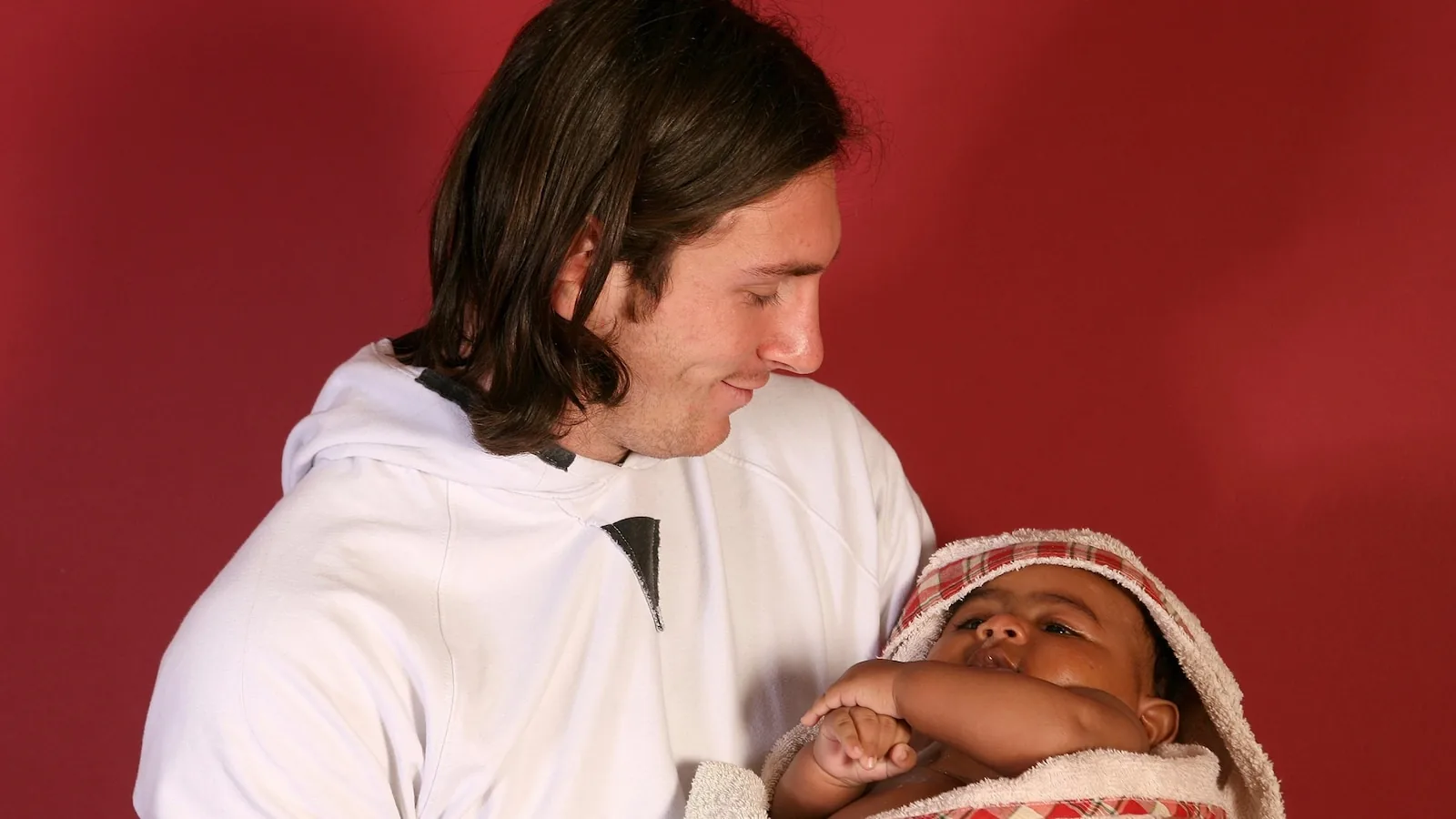 Messi and Yamal to meet in World Cup final after viral baby photo