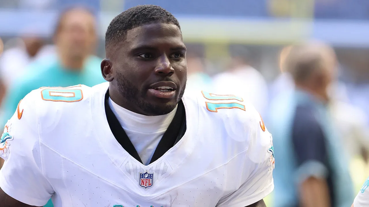 Tyreek Hill shares injury update, details recovery from knee and leg issues