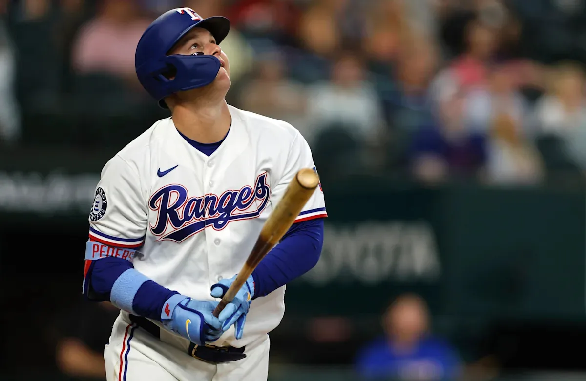 Texas Rangers power past Seattle Mariners with four home runs